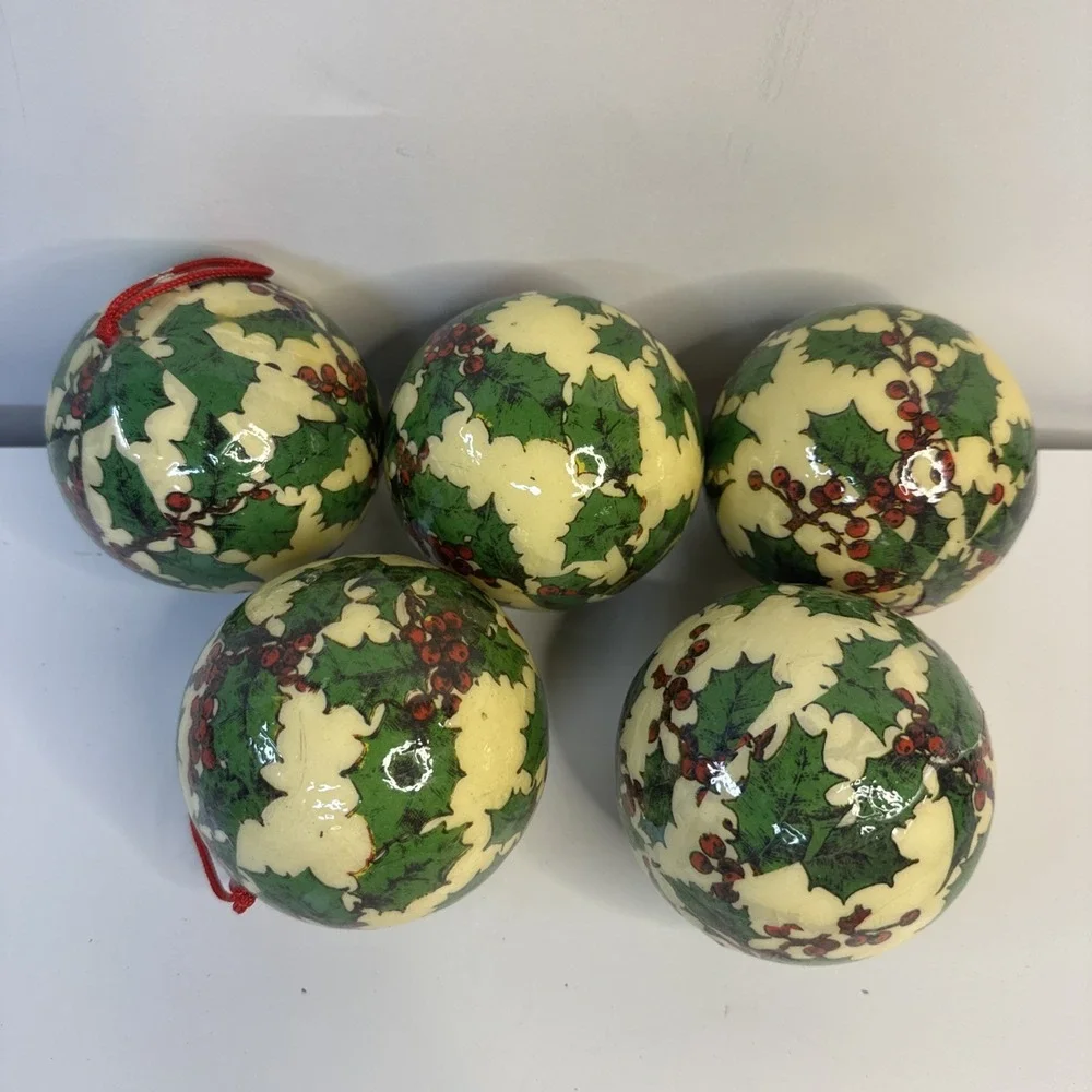 Set of 5 Vintage Paper Mache Decoupage Holly & Berry Christmas Ornaments 4